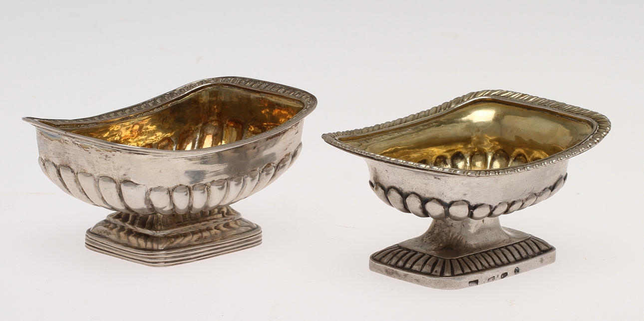 SALTKAR, 2 st, silver, Ryssland. 1800-talets slut. Tot vikt 132 gram.