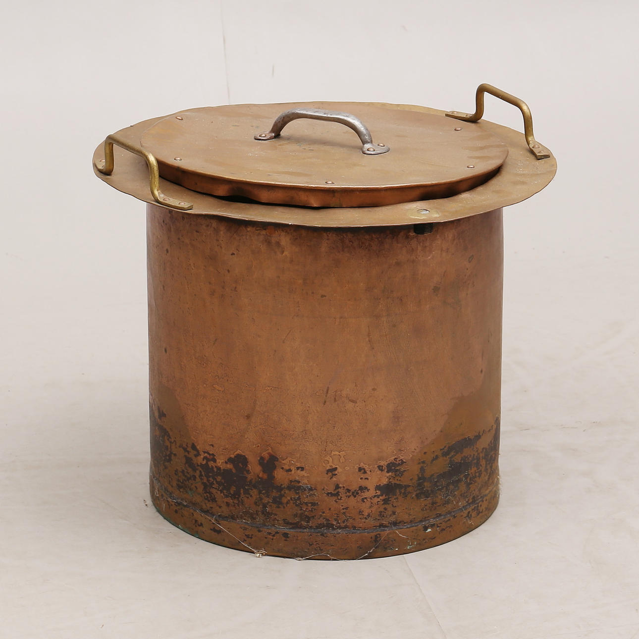 KOPPARTUNNA med lock.