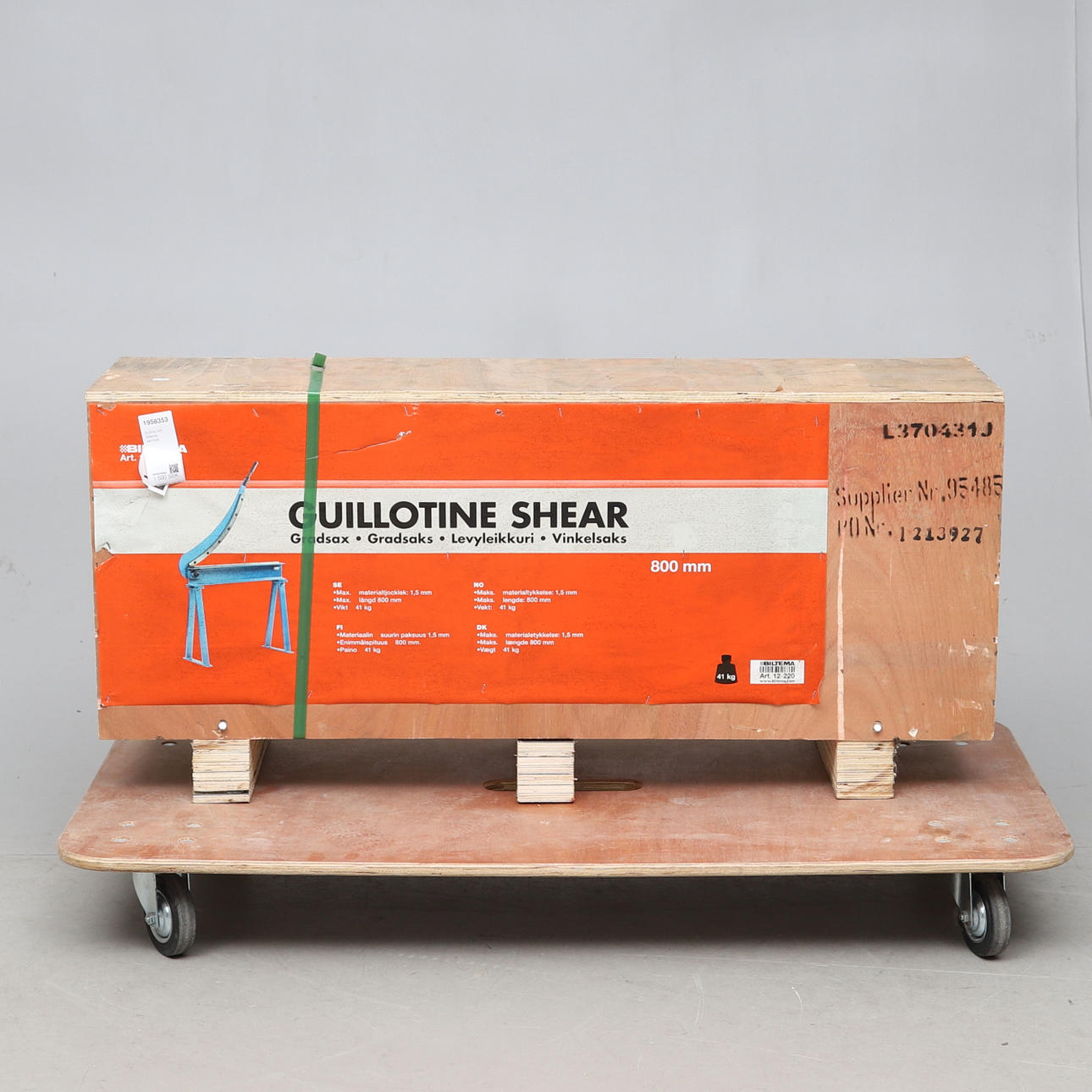 PLÅTKLIPP, Biltema, samtida.