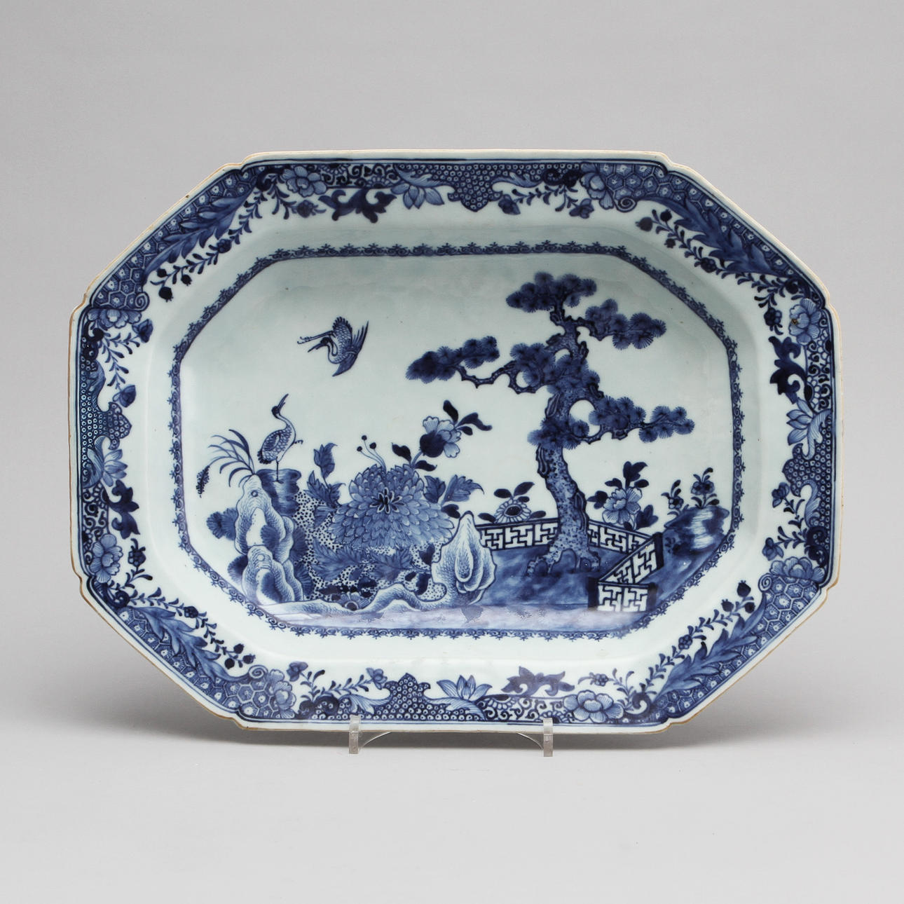 UNDERFAT, porslin, Kina, Qianlong (1736-95).