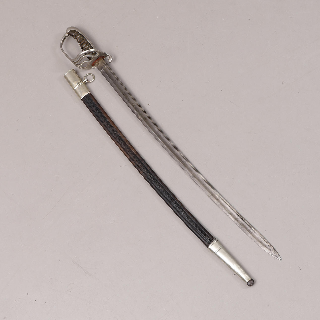 VÄRJA, marked Auguste Fo hso Bruxelles.