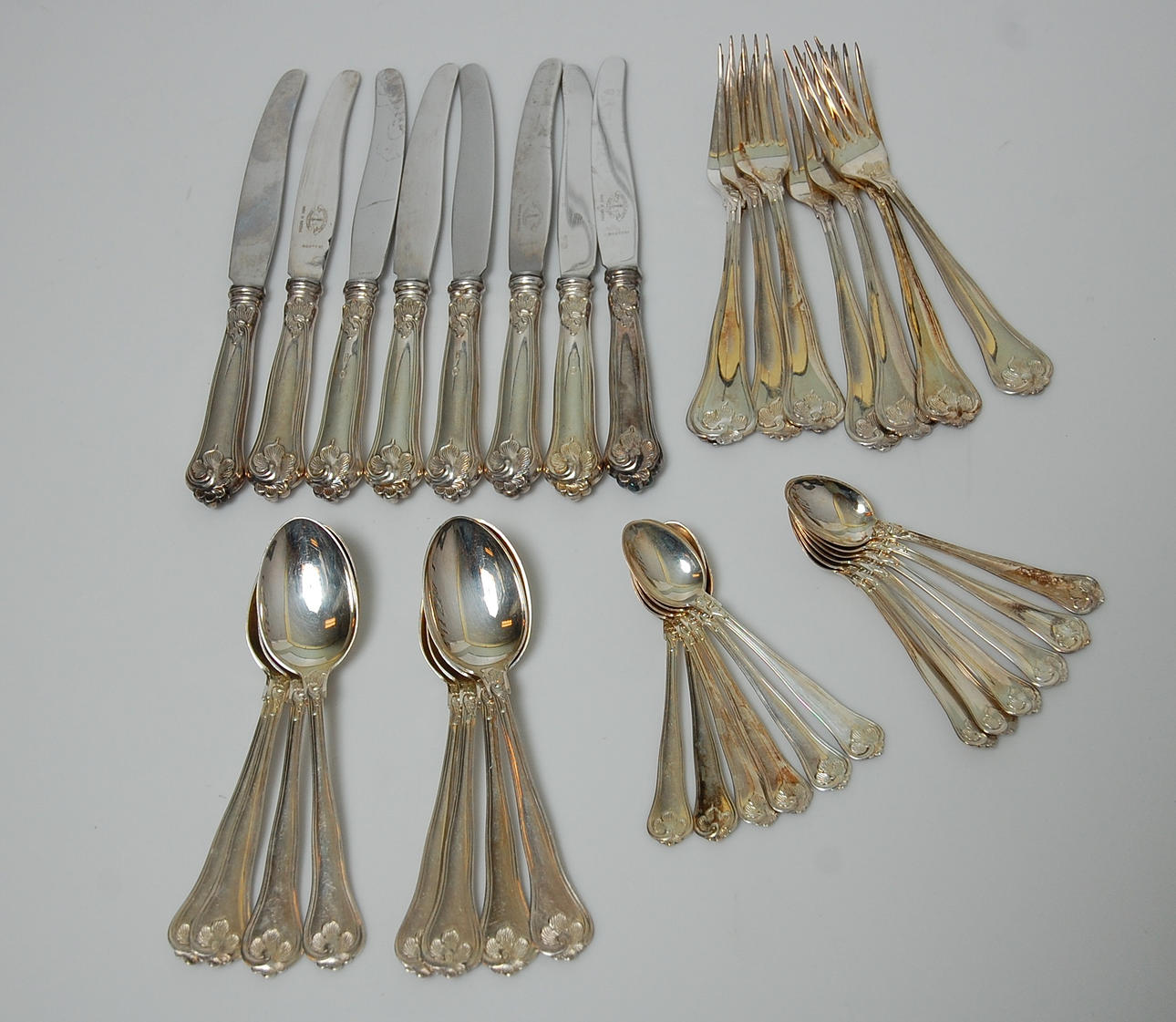 SILVERBESTICK, 36 delar modell " Sachsisk " silver, vikt 1325.