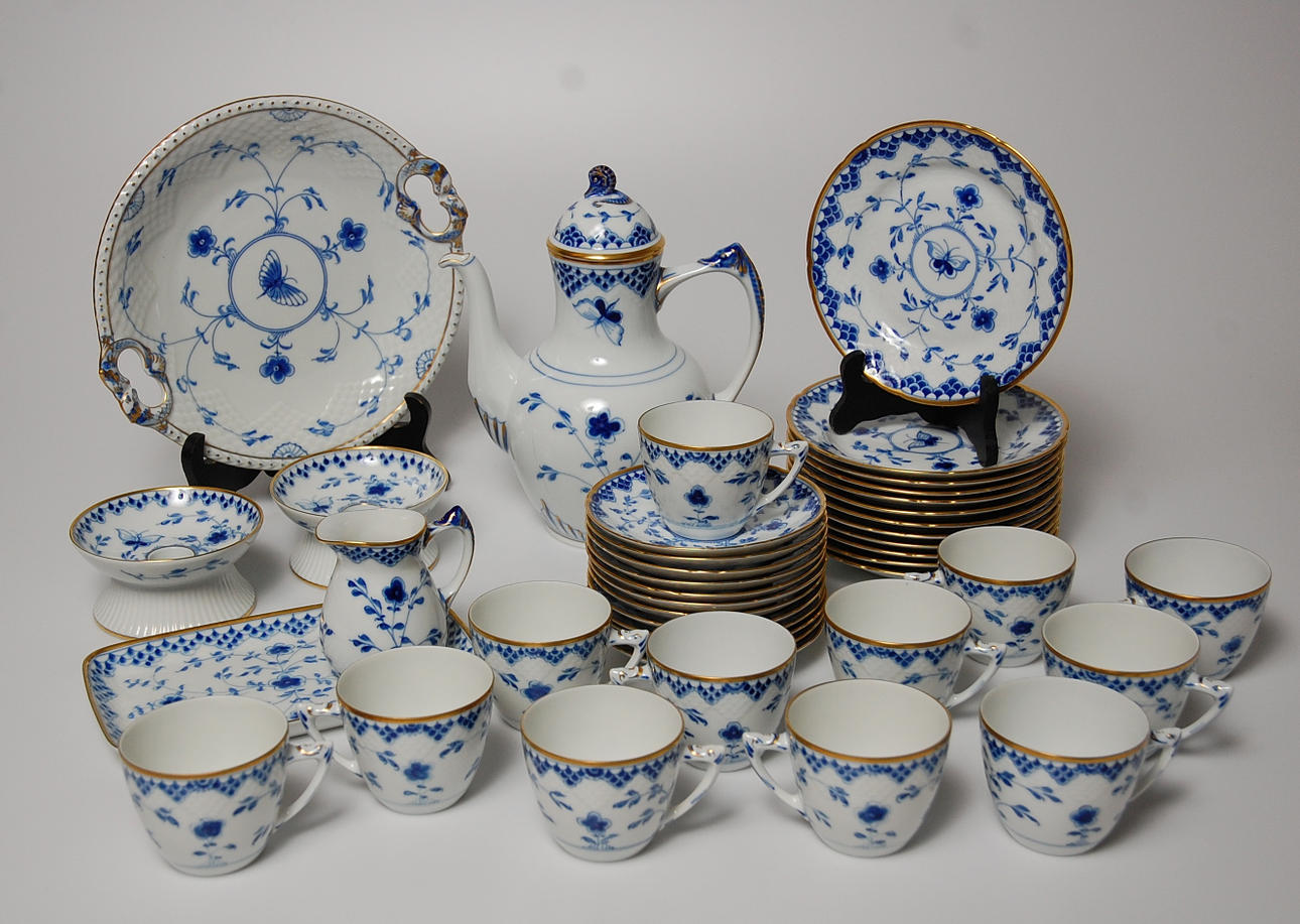 KAFFESERVIS, 42 delar, " Summerfugle " Bing & Gröndahl.