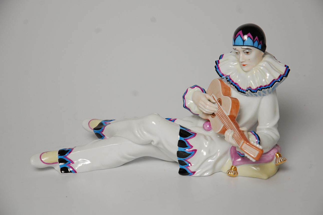 FIGURIN, porslin, Art Deco, " Harlekin " signerad D.Charol, Rosenthal, 1920-tal.