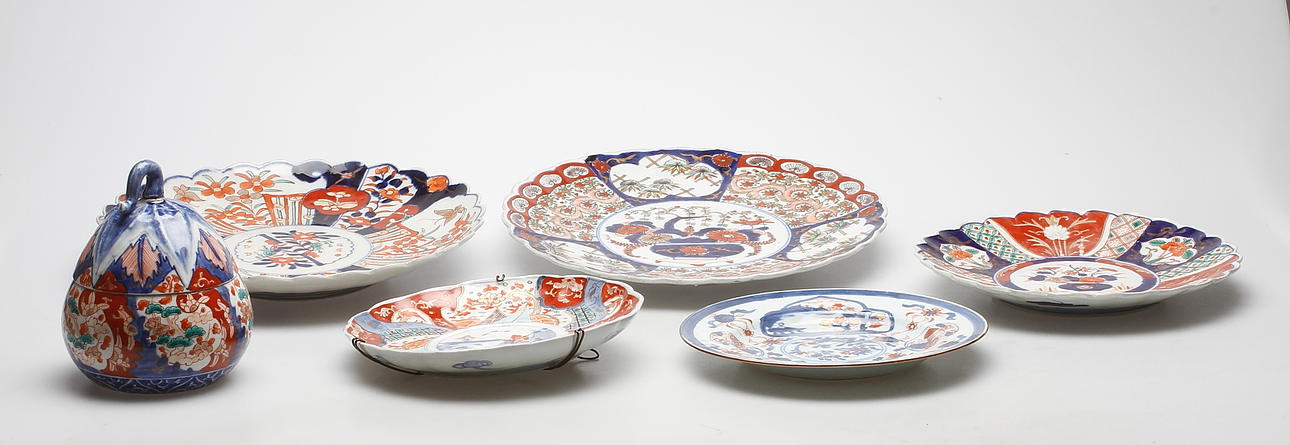 OSTINDISKA FÖREMÅL, 6 delar, Imari, 1800-1900-tal.