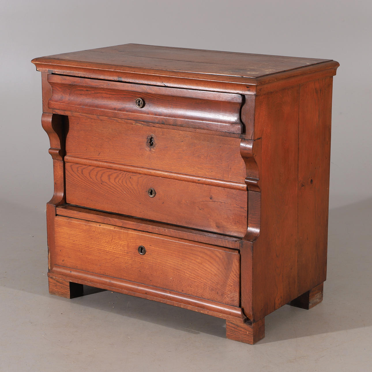 BYRÅ, 3-lådig, ek, empire.