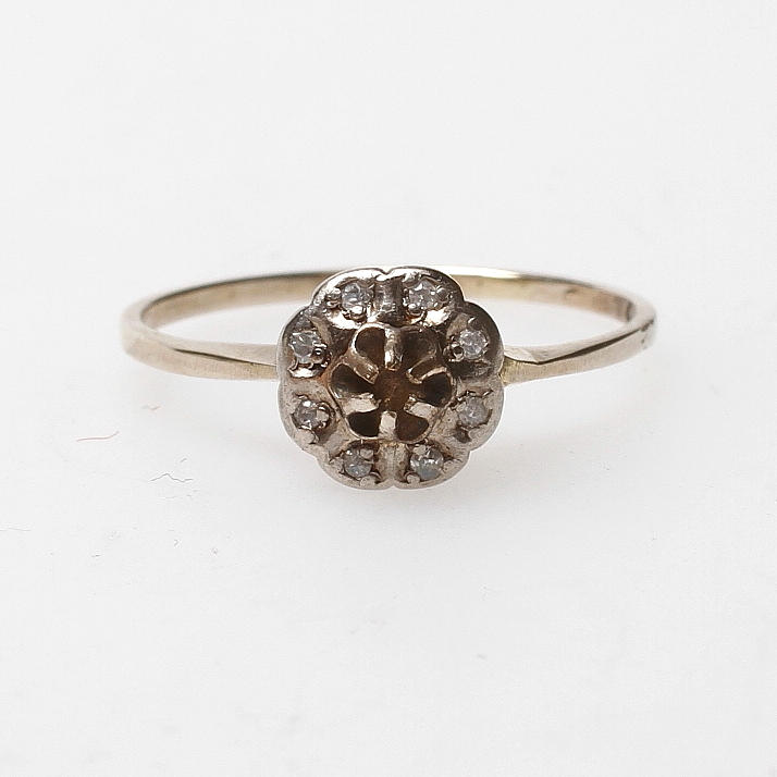 RING, 18k guld, vikt ca 1,7 gr.