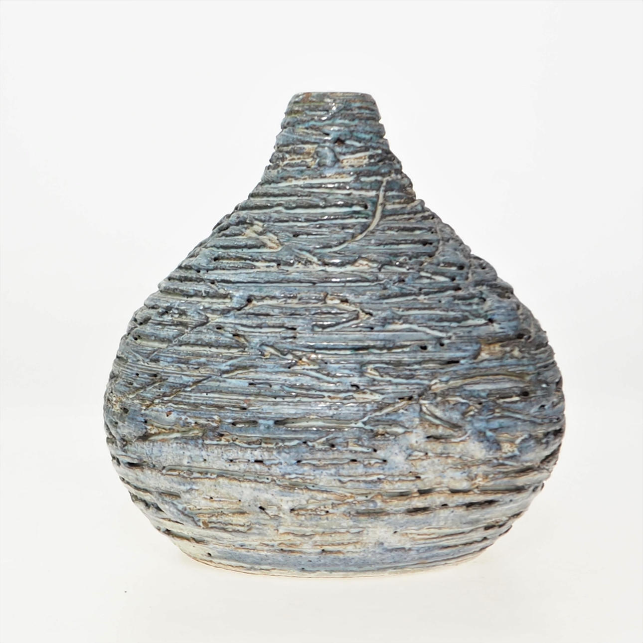 GUDMUNDUR EINARSSON. vase, Chamotte stoneware, signed.