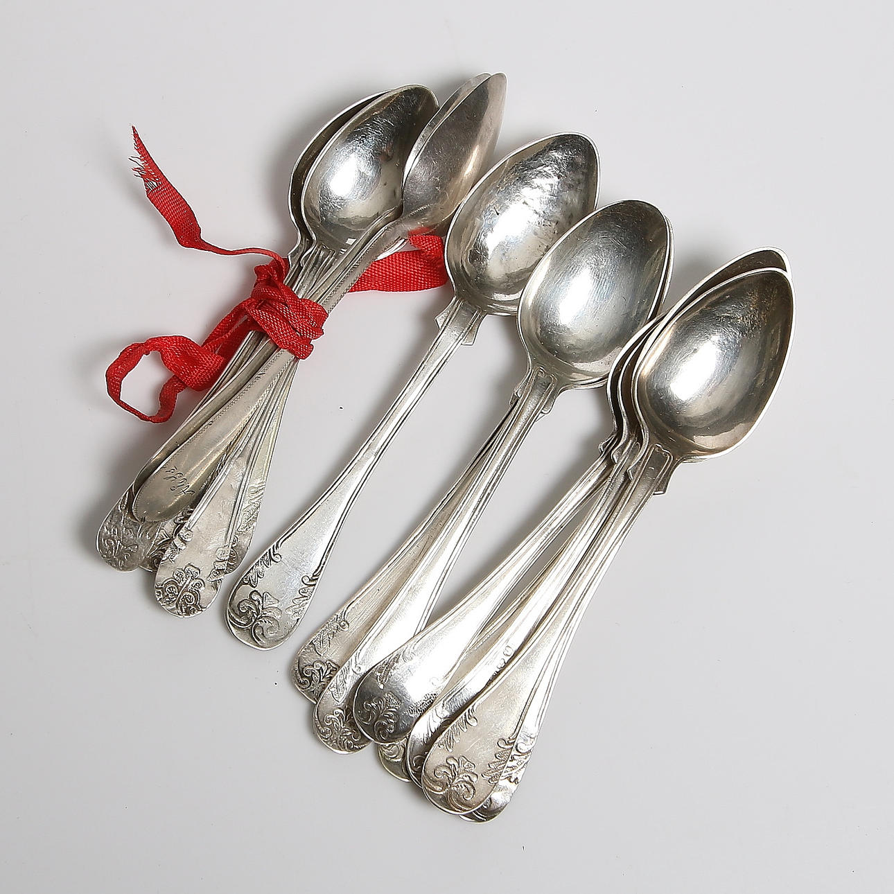 KAFFESKEDAR, 14 st, silver, bl.a, C.A. Silow, Lindesberg. Totalvikt 155 gram.