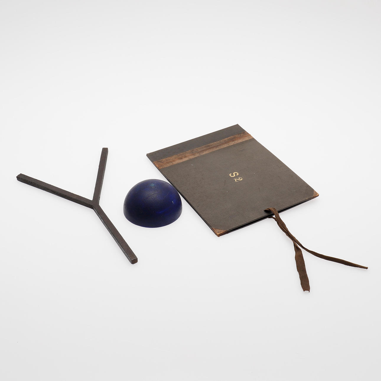 LARS-ERIK LOELD (FÖDD 1930). THREE SCULPTURAL OBJECTS.