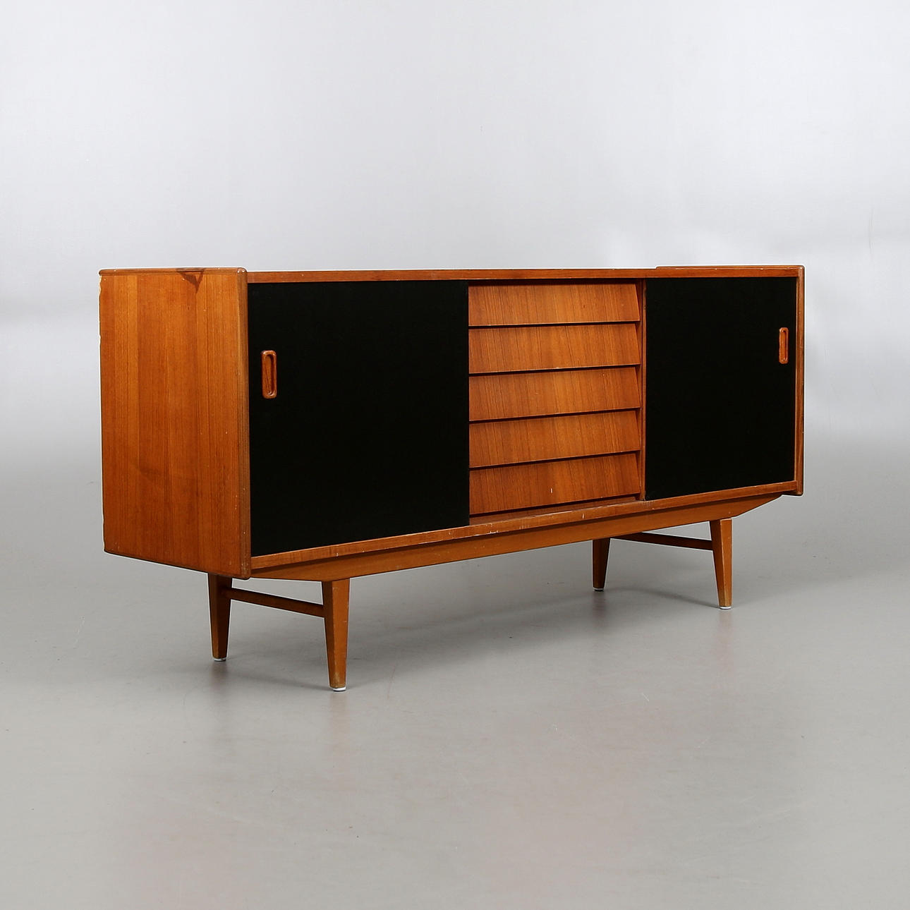 SIDEBOARD, 1900-talets andra hälft.