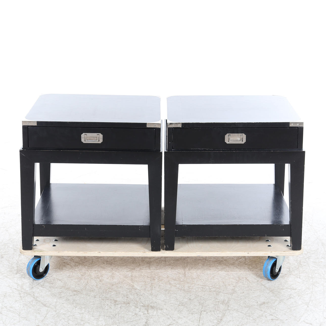 SIDOBORD, 1 par, Newport.