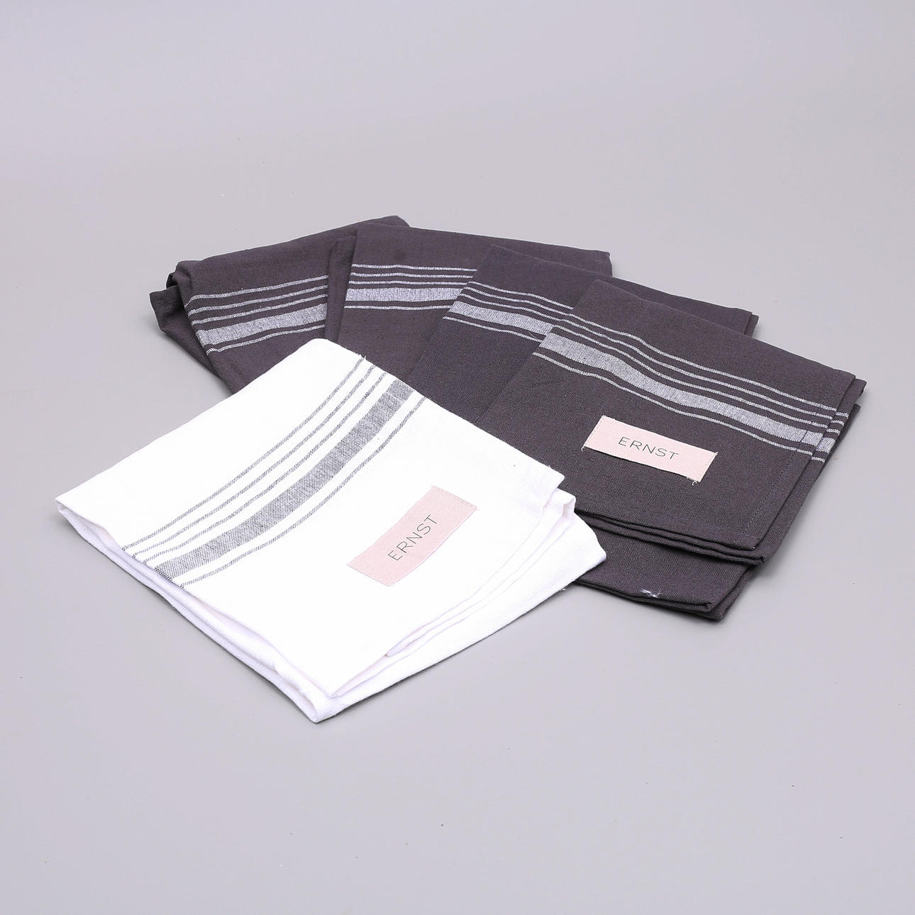 LEINEN HANDTÜCHER, 5 Stück, Design Ernst Kirchsteiger.