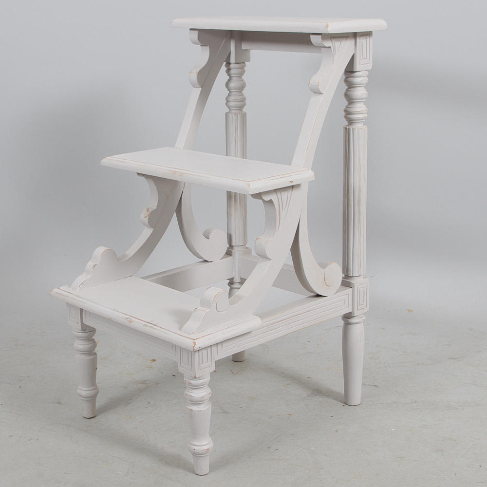 BIBLIOTEKSSTEGE, viktoriansk stil, gråmålad, samtida.