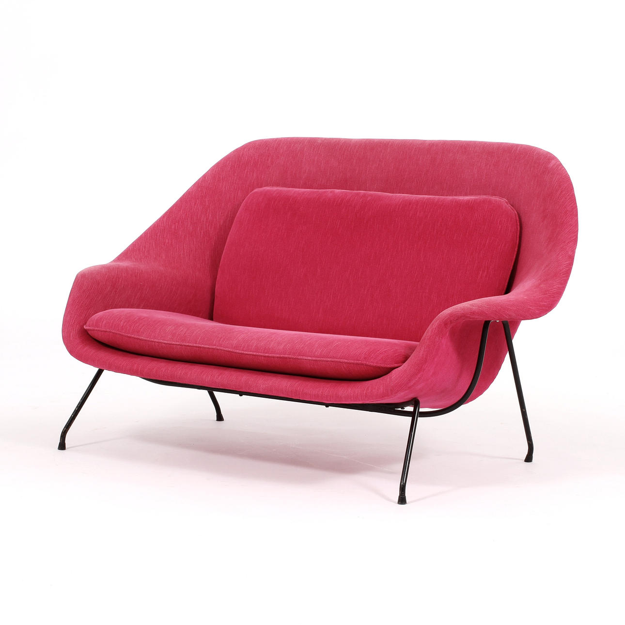 EERO SAARINEN. Soffa "Womb". Knoll International, USA.