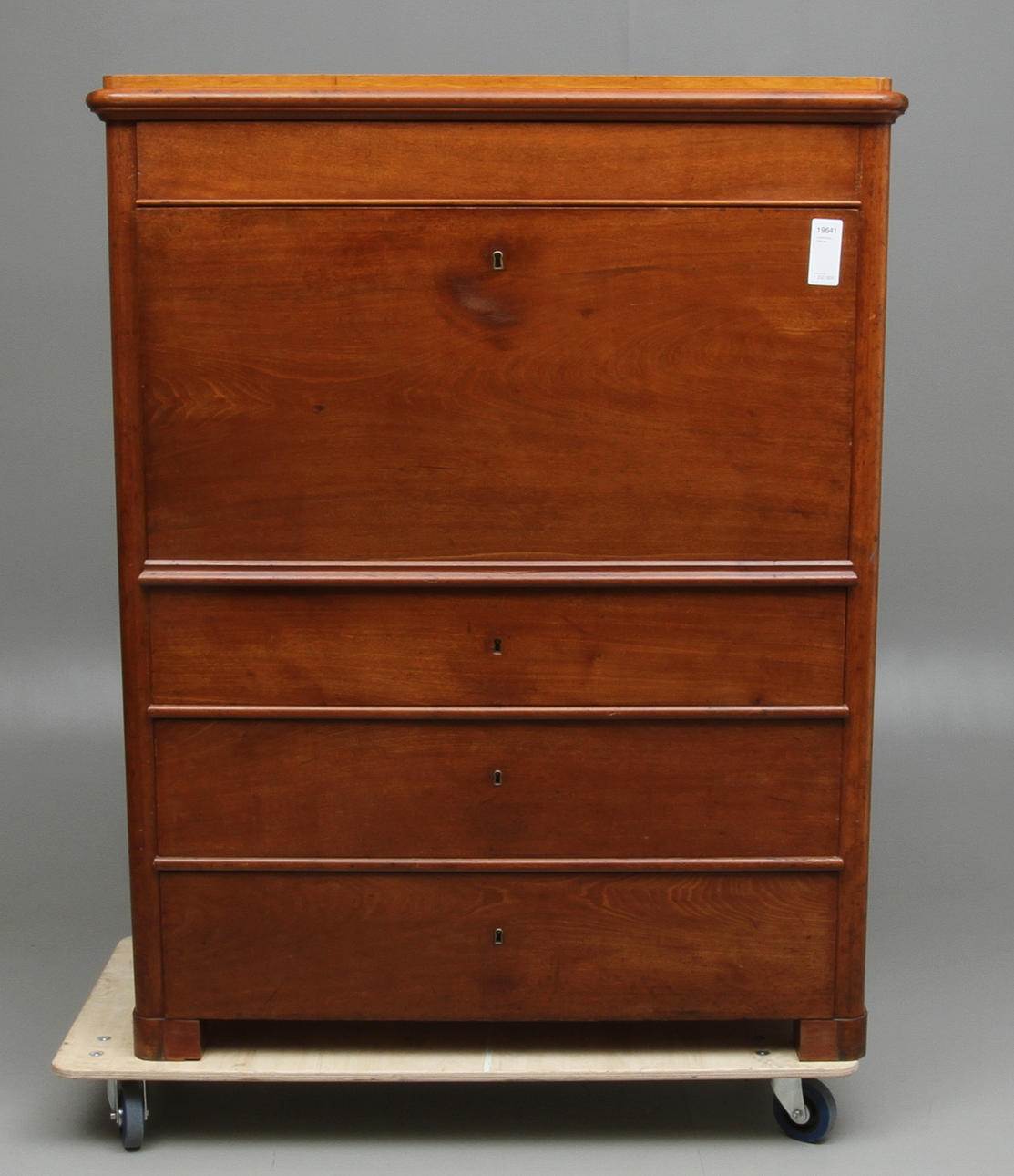 CHIFFONJÉ, 1800-tal.