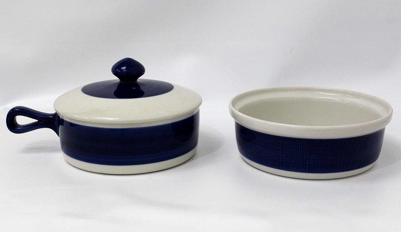 KAROTT, två st, Koka Blå, Herta Bengtsson.