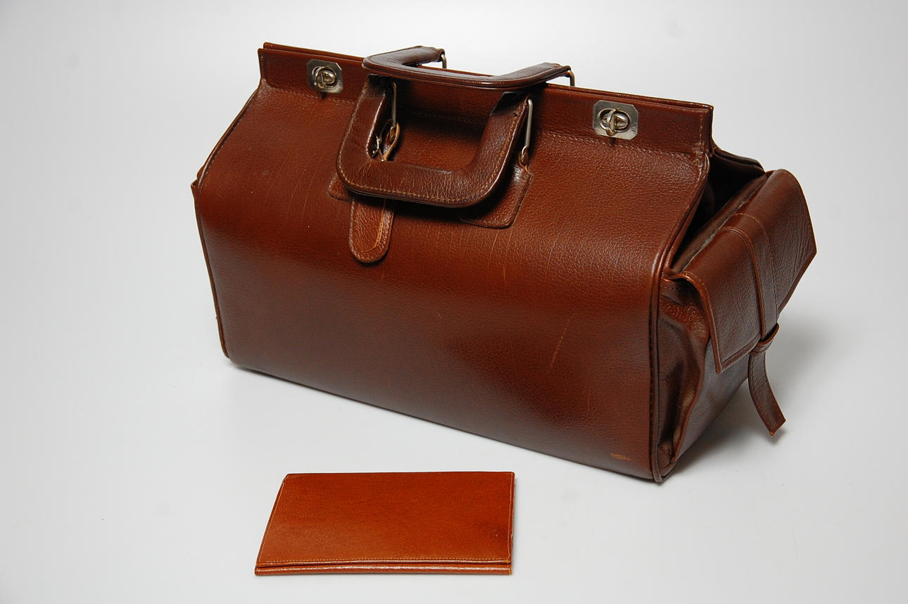WEEKENDBAG, PLÅNBOK, skinn.