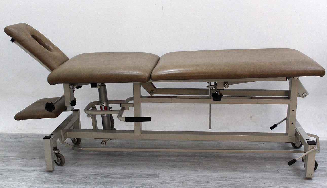 MASSAGEBÄNK, Nike hydraulics.