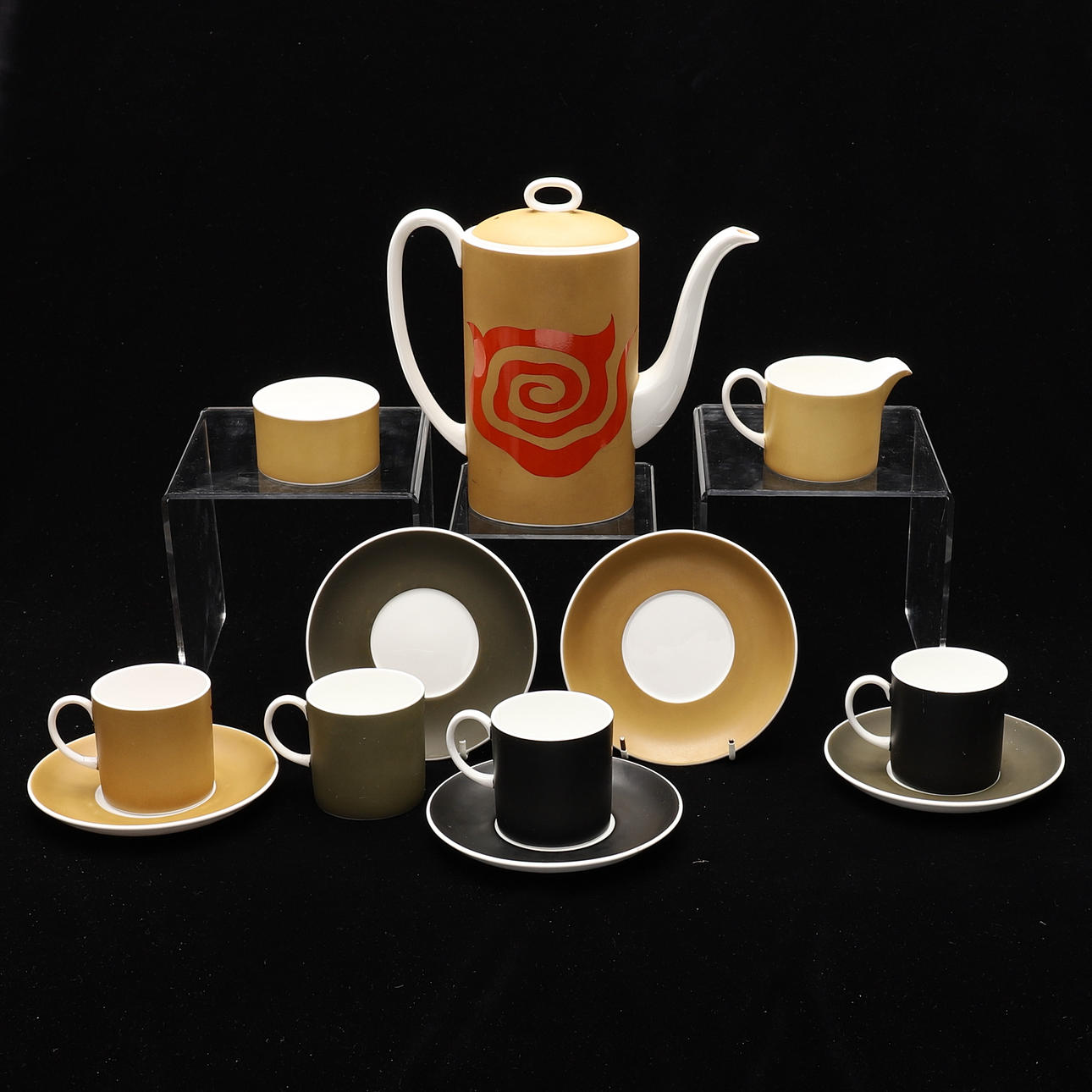 SUSIE COOPER FOR THE WEDGWOOD GROUP. A GROUP OF NEBULA PATTERN