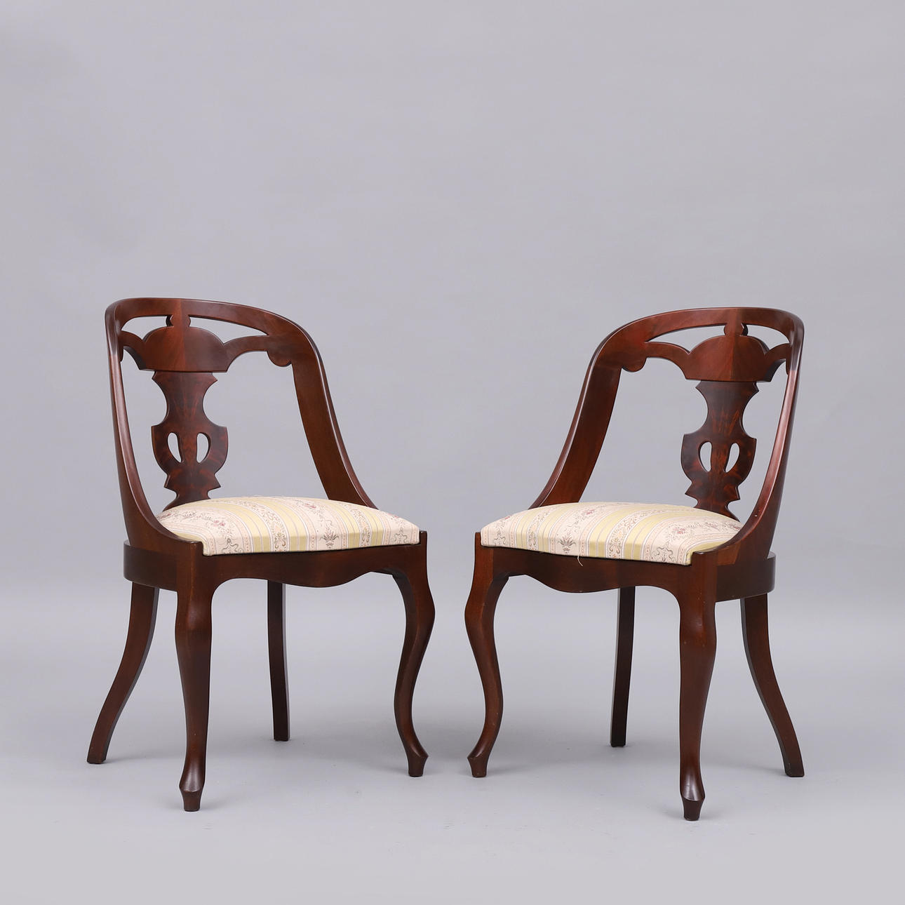 GÖTEBORGSSTOLAR, ett par, Alsterbro Möbler, 1900-tal.