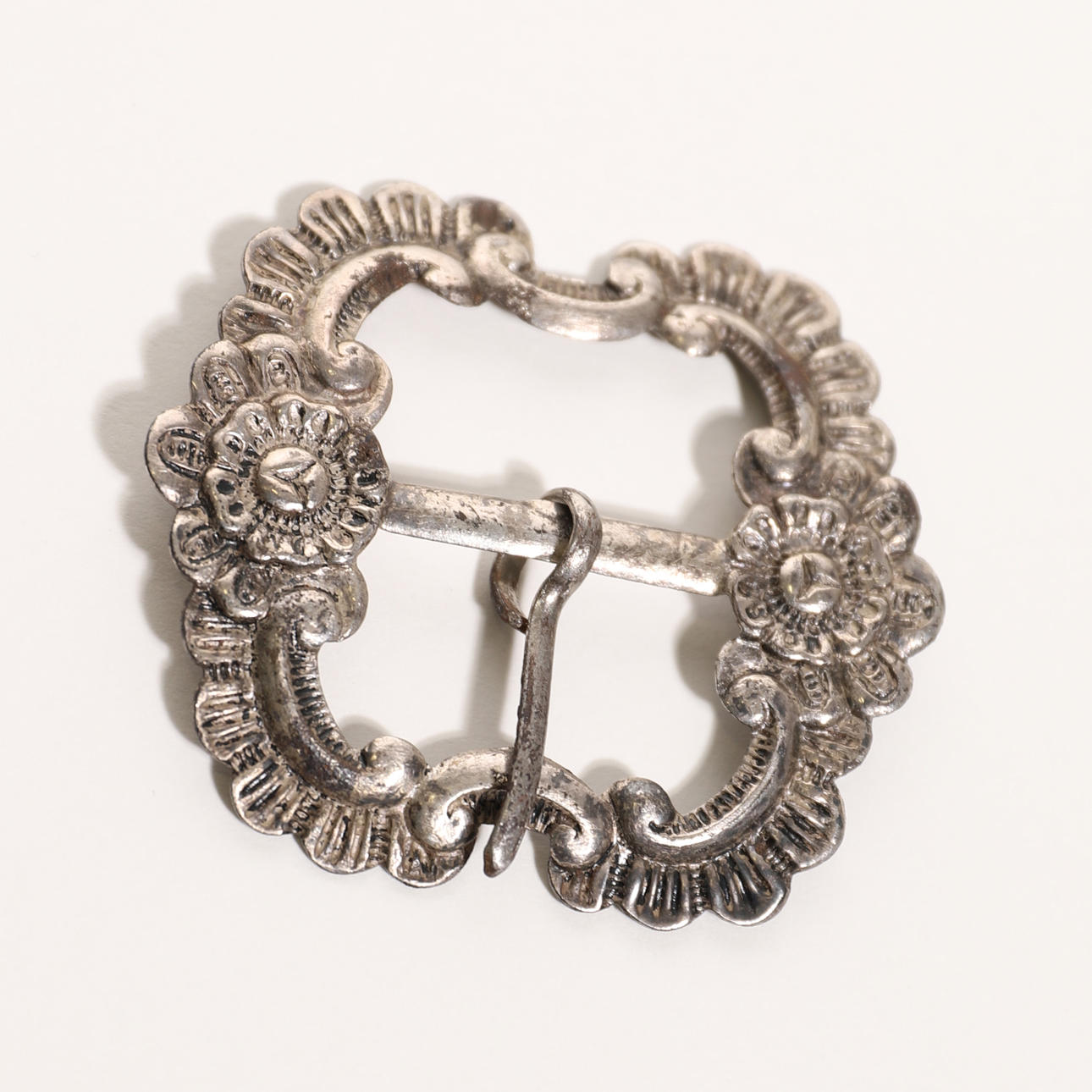 SCHNALLE, 19. Jahrhundert, Silber.