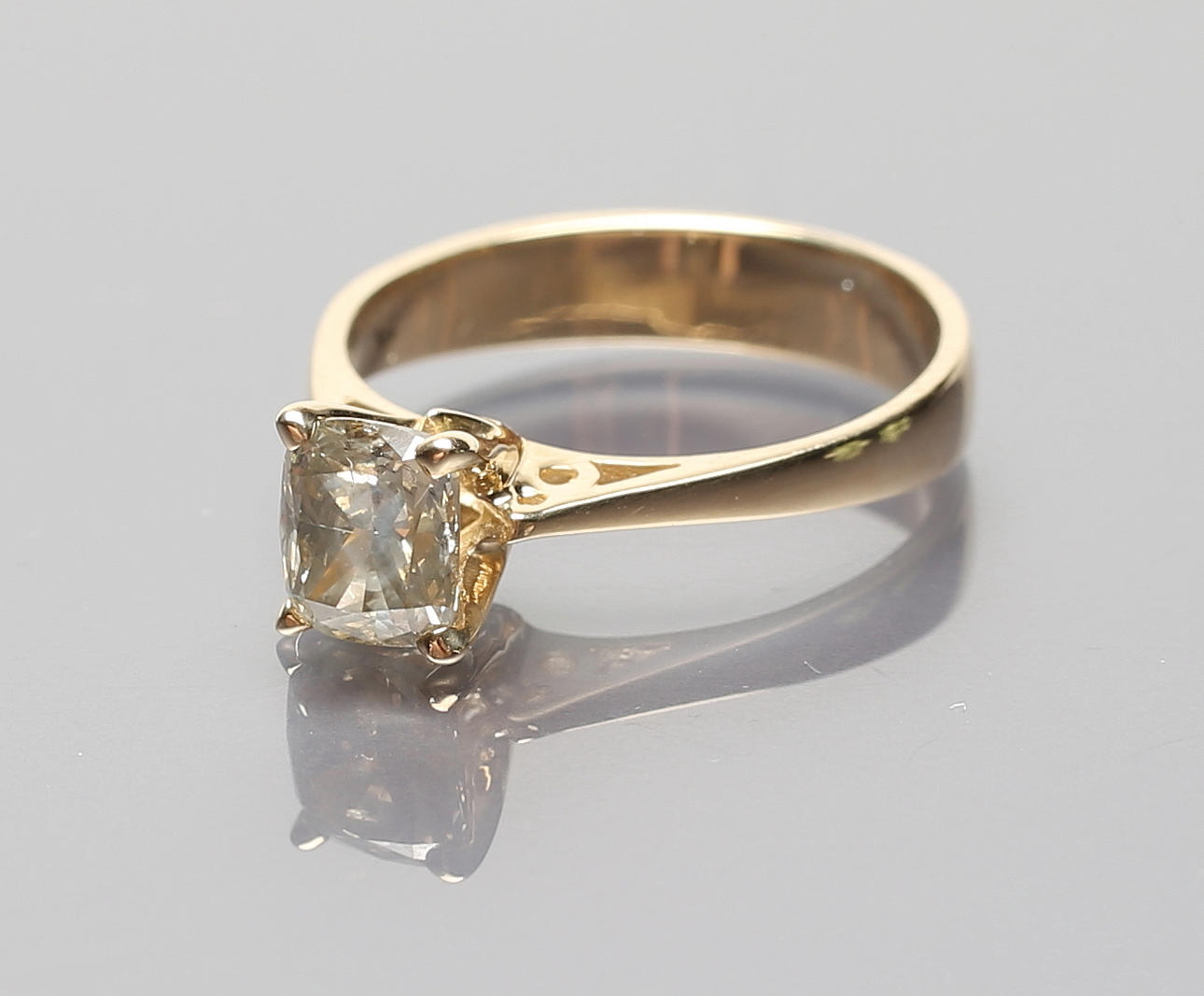 DIAMANTRING.