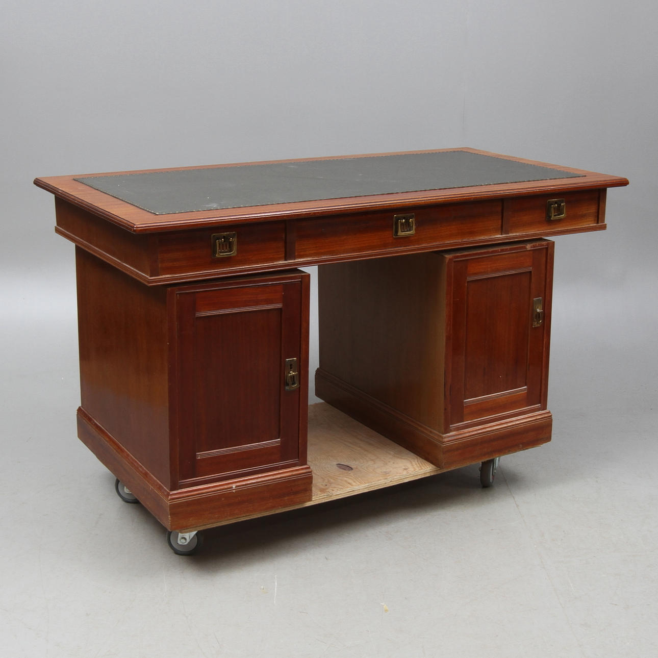 SKRIVBORD, tidigt 1900-tal.