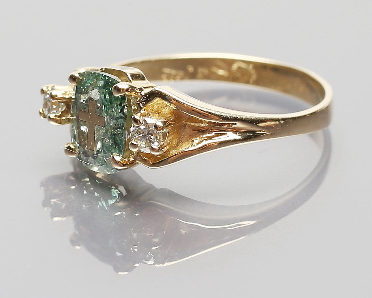 DIAMANTRING.