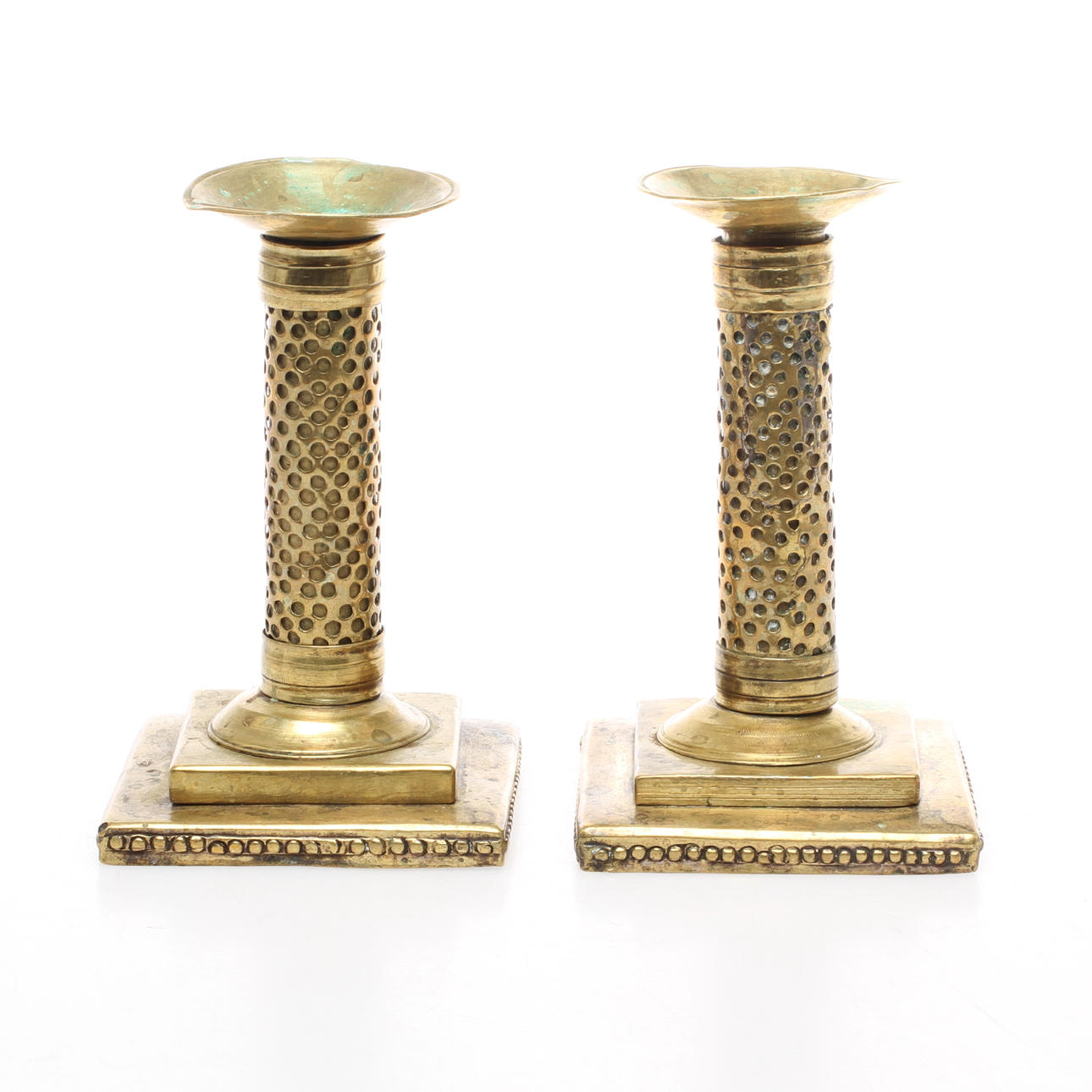 LJUSSTAKAR, 2st snarlika, mässing, 1800-tal.