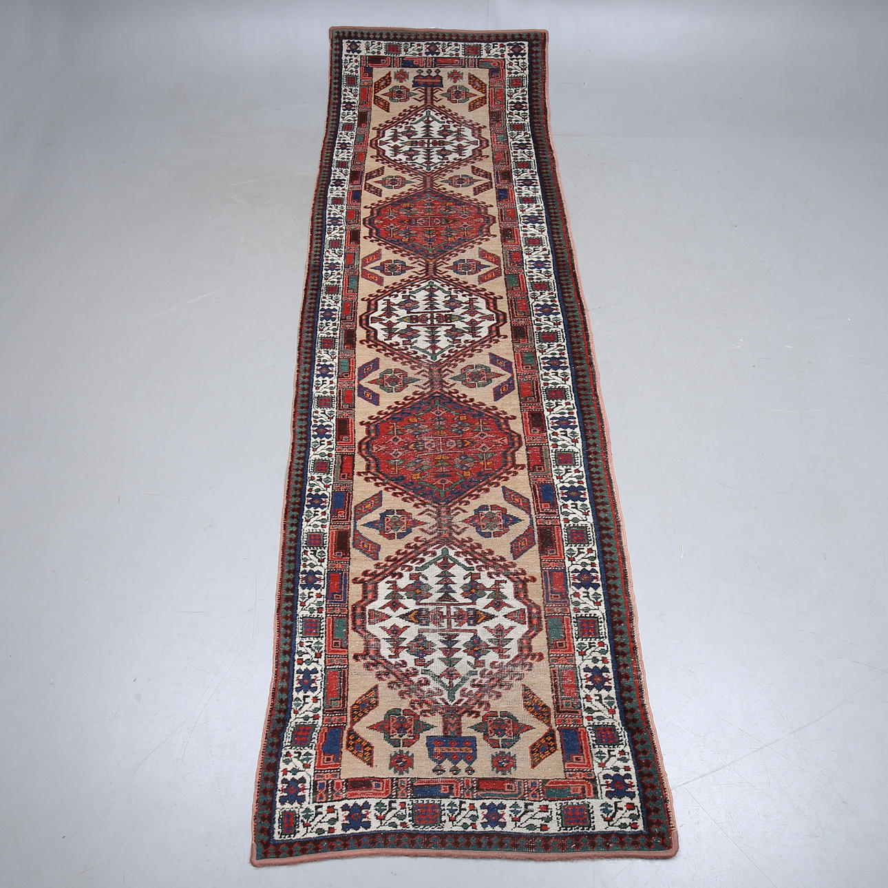 CARPET, gallery, oriental, approx. 320 x 95 cm.