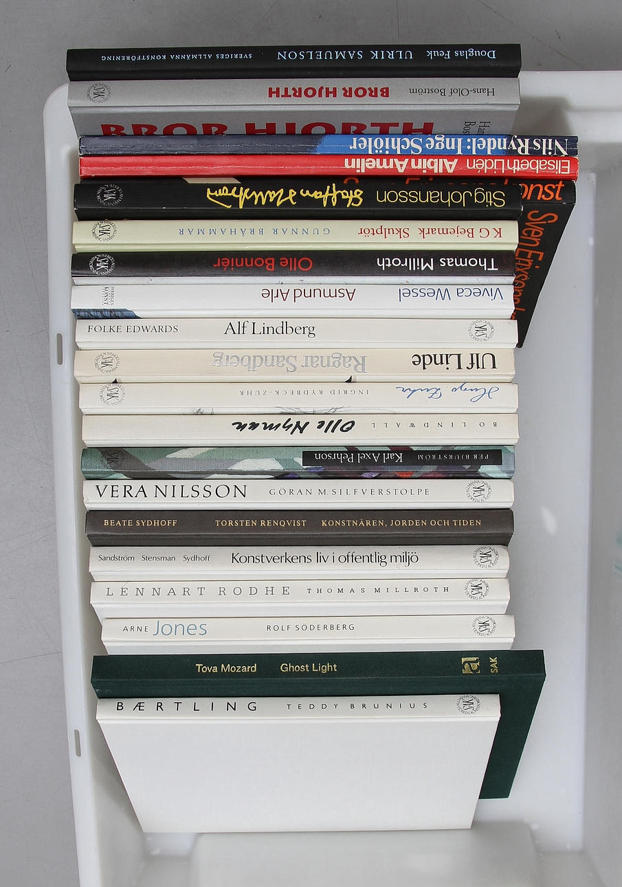 BÖCKER, 21 st, konst.