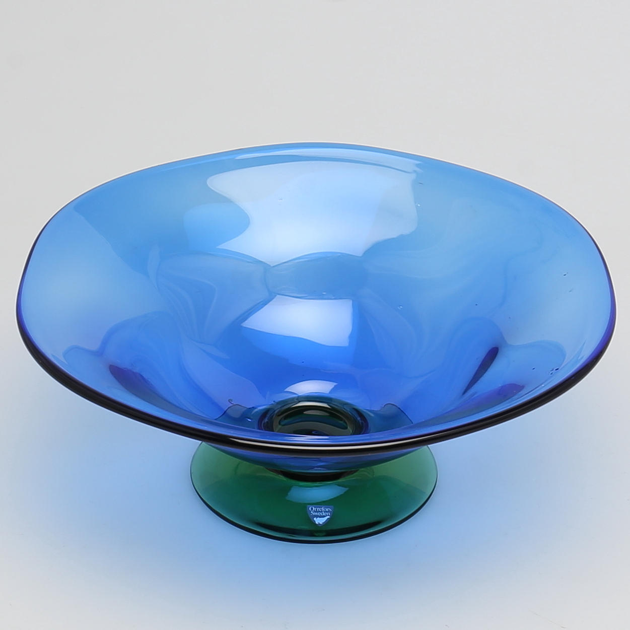 SKÅL PÅ FOT. Glas. Orrefors. Design Erika Lagerbielke "Louise".