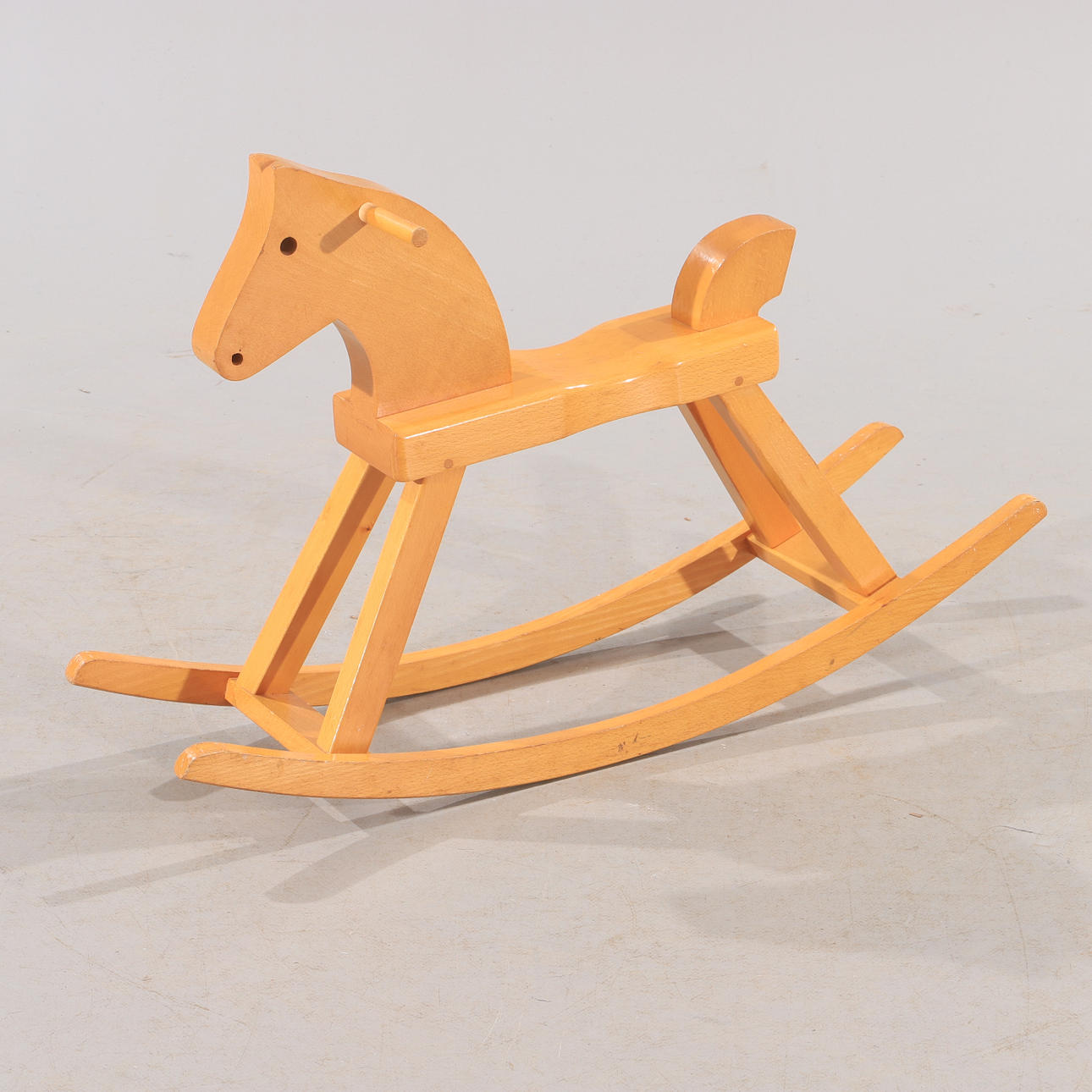 KAY BOJESEN. Gyngehest, bog.