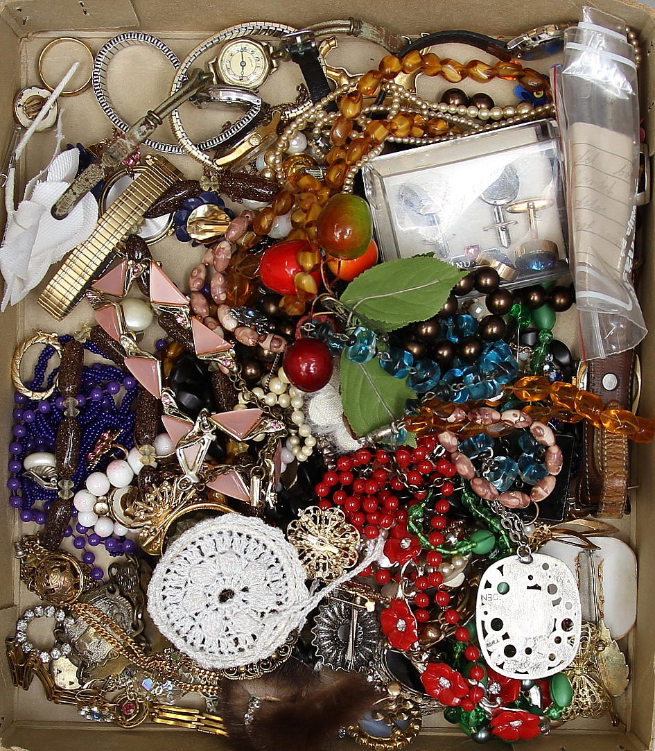 BIJOUTERIER mm, 1900-2000-tal.