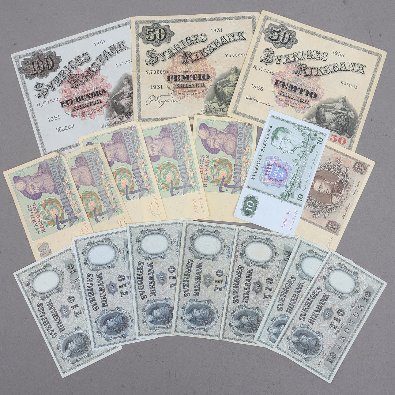 SEDLAR, 17 st, Svenska.