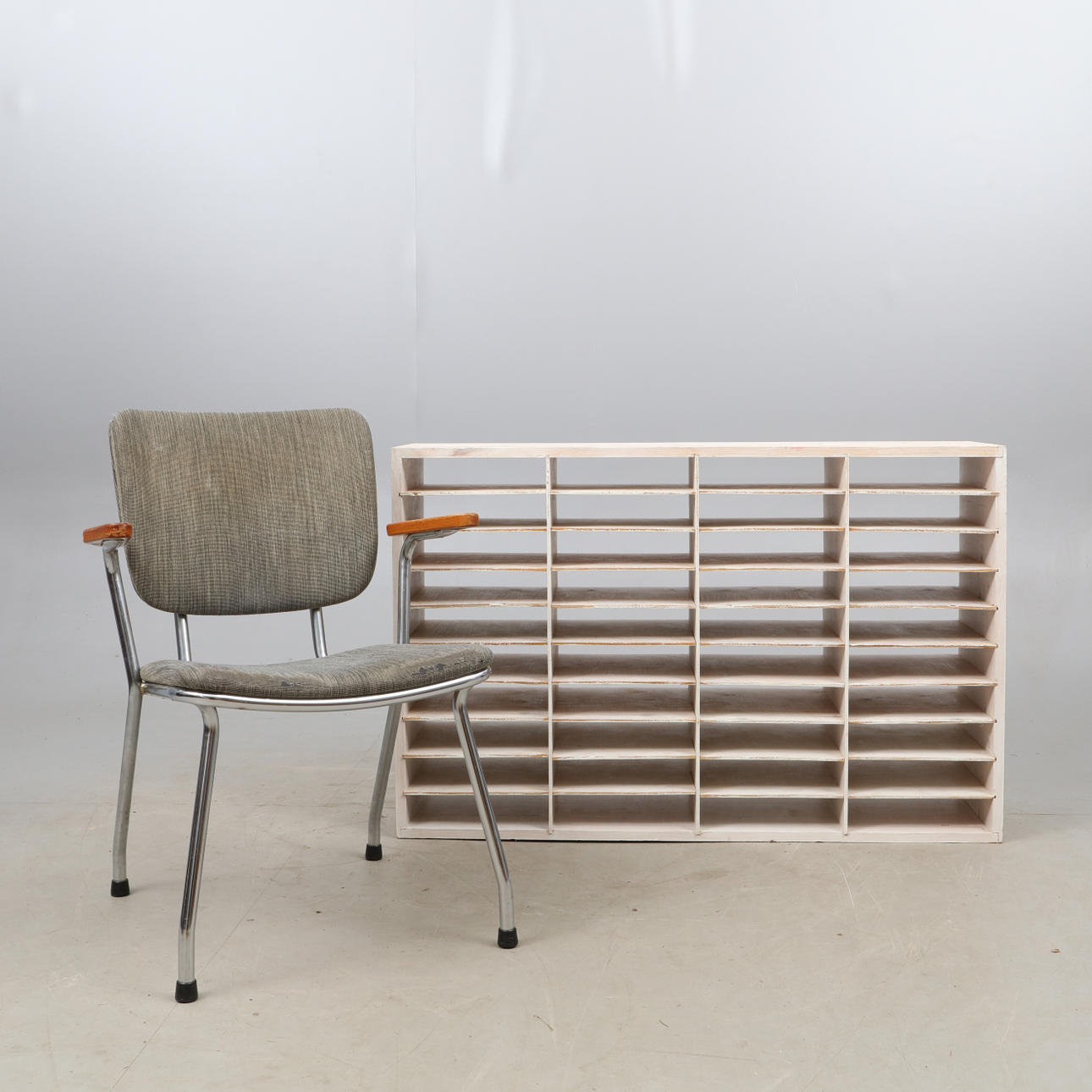 SORTERINGSFACK ,samt KONTORSTSTOL,1940/50-tal.