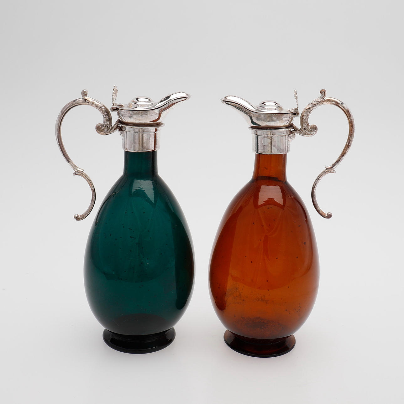 WINNER AFFERS, TWO PIECES.