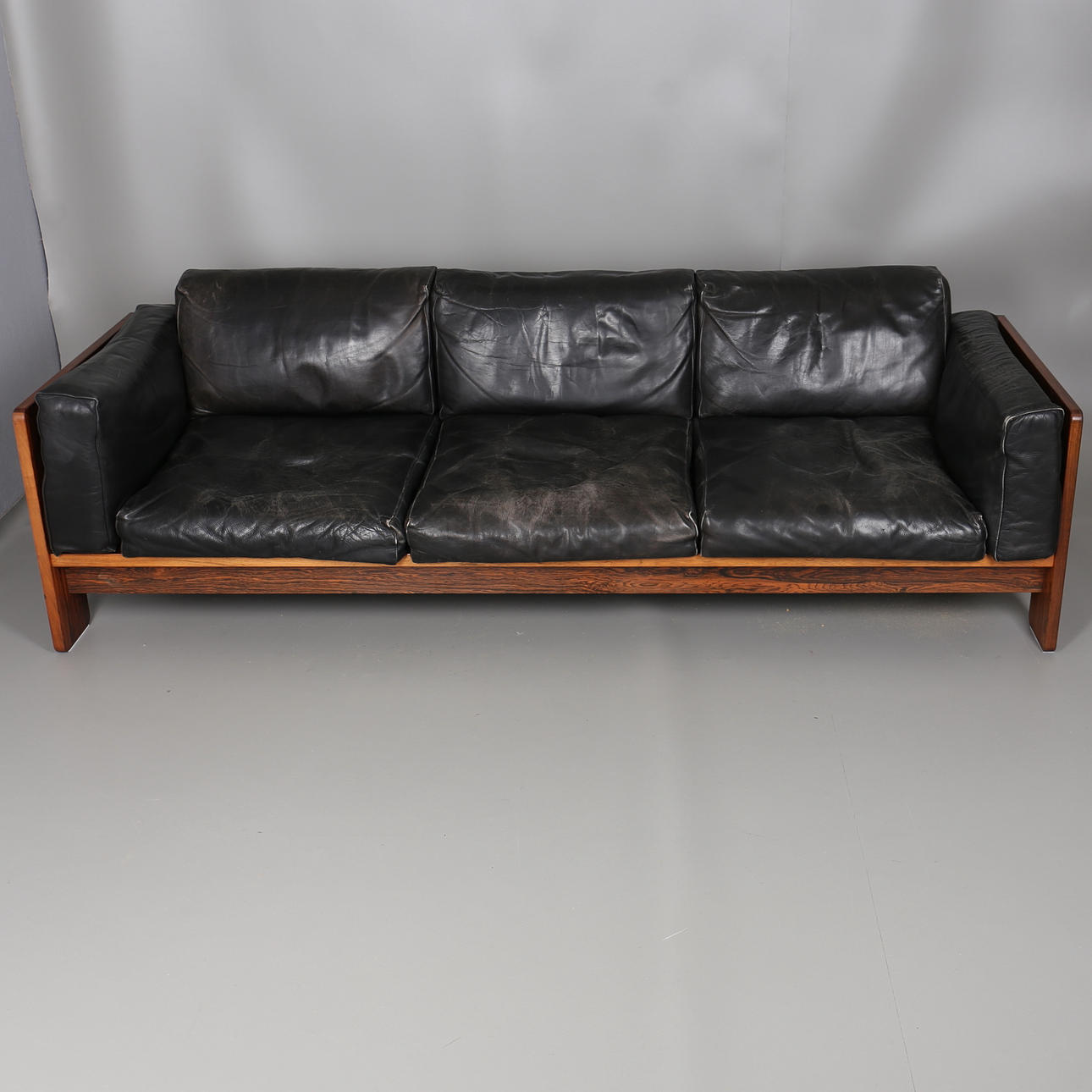 SOFFA. 3-sits i jakaranda. "Bastiano" Tobia Scarpa. 60/70-tal.