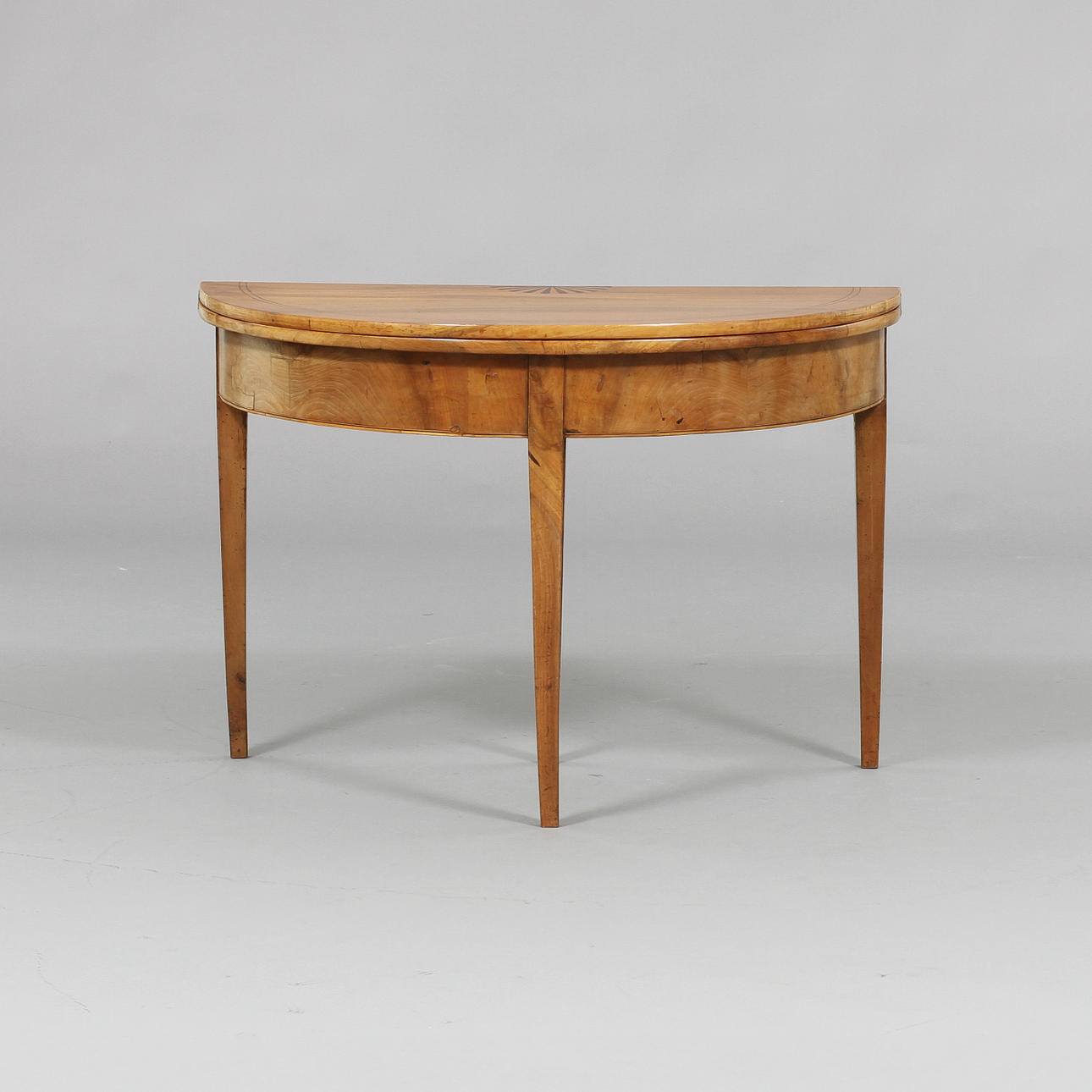 MÅNBORD, 1800-talets förra hälft sannolikt England.