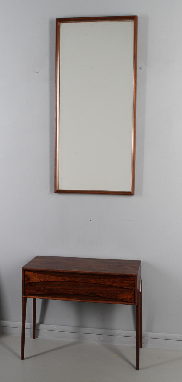 BYRÅ, Atelje glas & trä Hovmantorp samt SPEGEL, omkring 1900-talets mitt.