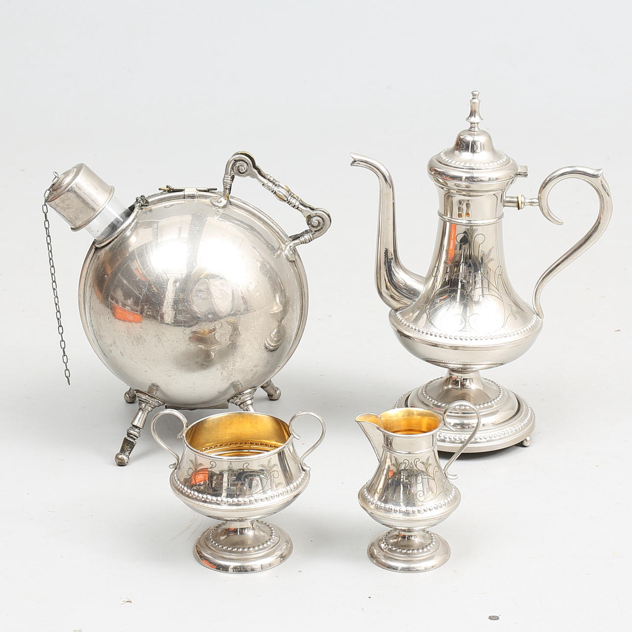 KAFFESERVIS, 3 delar, nickel samt kaffekula, nickel, 18-1900-tal.