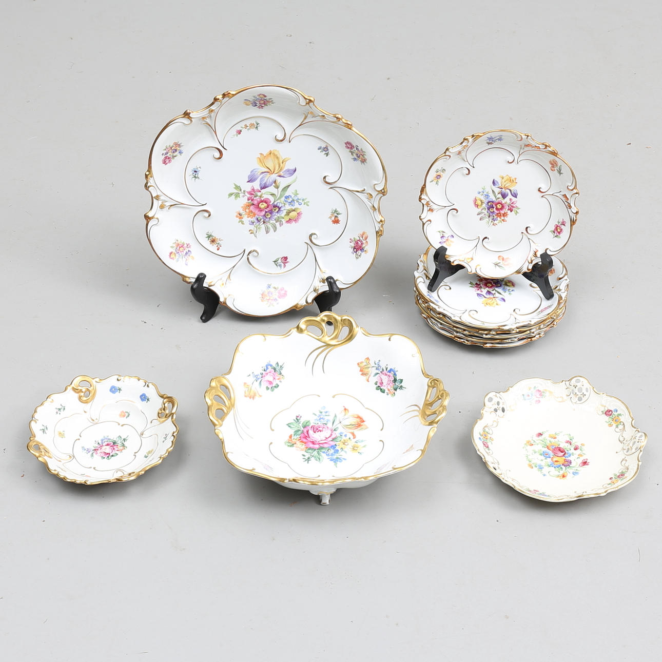 FRUKTSERVIS, mm, porslin, von Kenneberg samt Rosenthal, Tyskland, 9 delar.