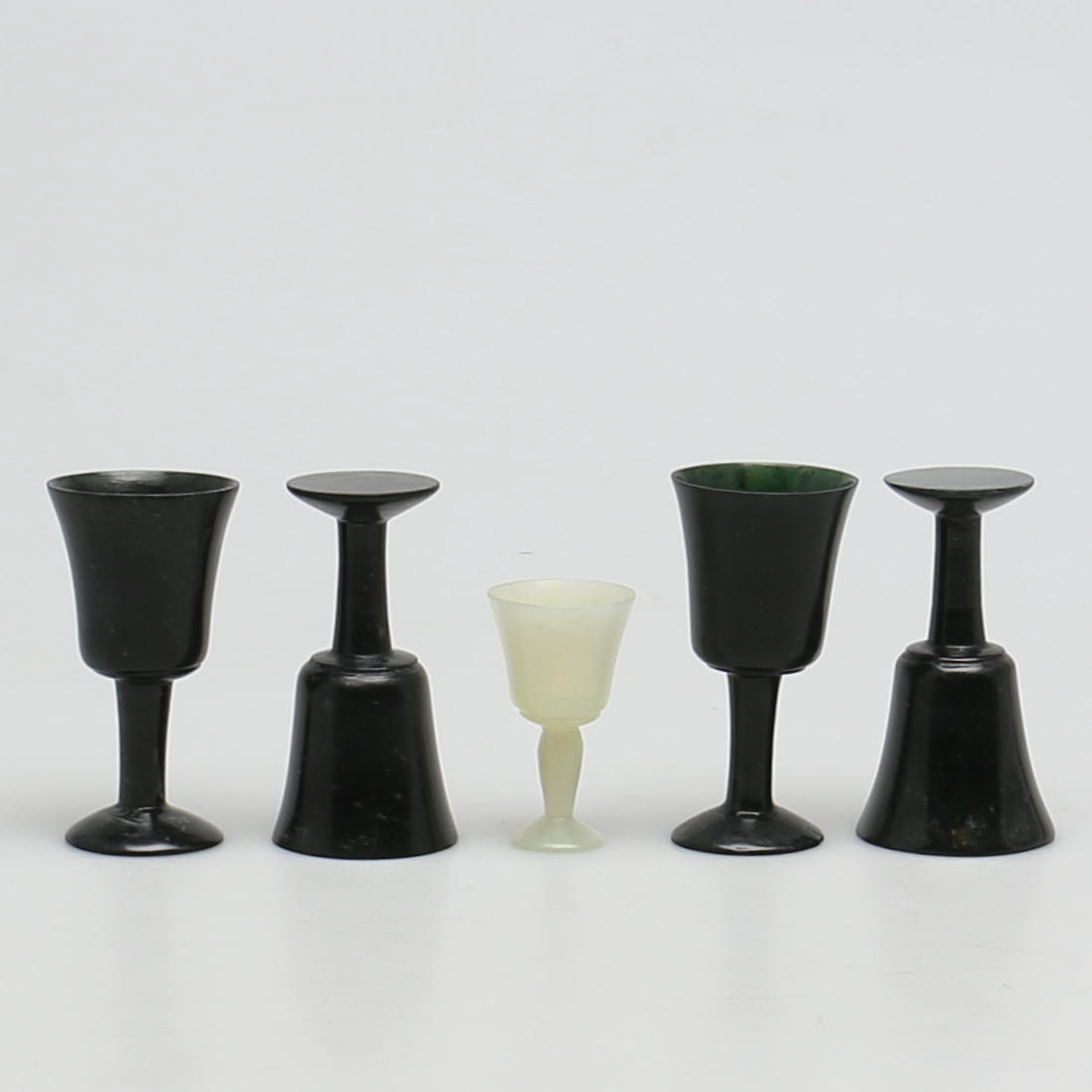 PARTI GLAS. 5 st. Jade?