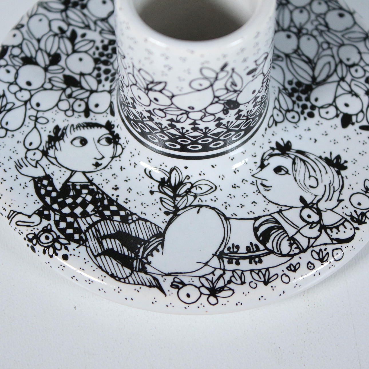 ROSENTHAL Studio Linie. Design: Bjørn Wiinblad, 'Herbst', Vase