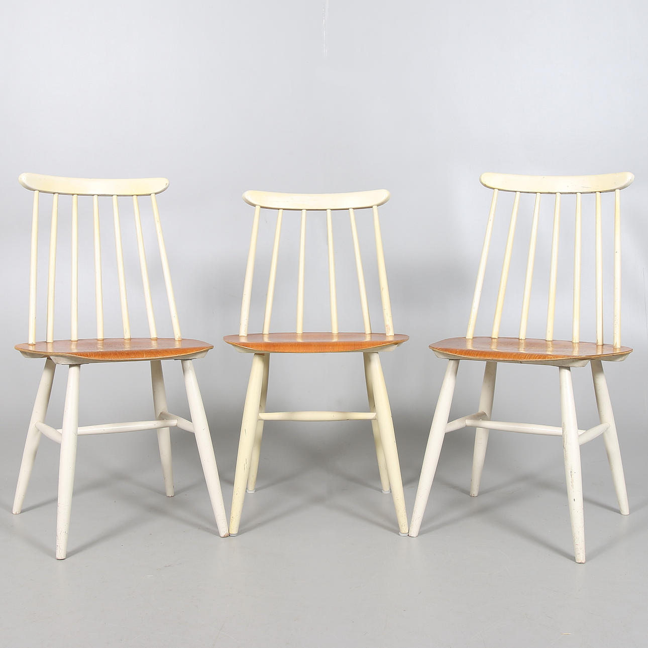 STOLAR, 3 st, "Fanett", Ilmari Tapiovaara, Edsbyverken, 1900-talets andra hälft.