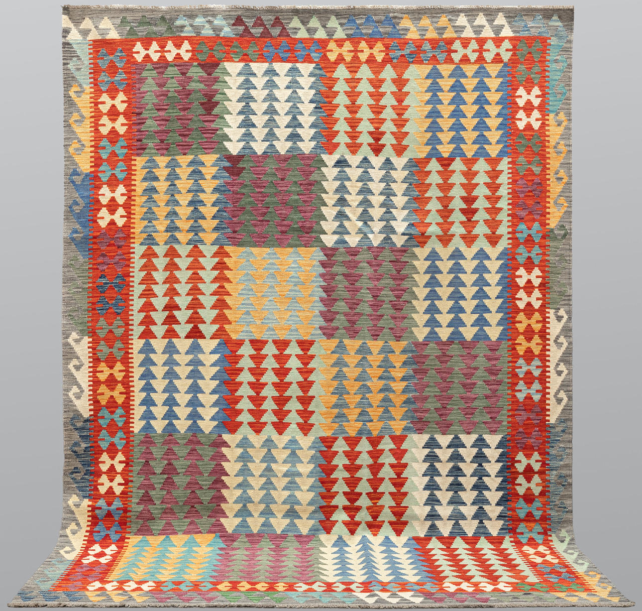 KELIM, klassisk design, ca 294x201cm.