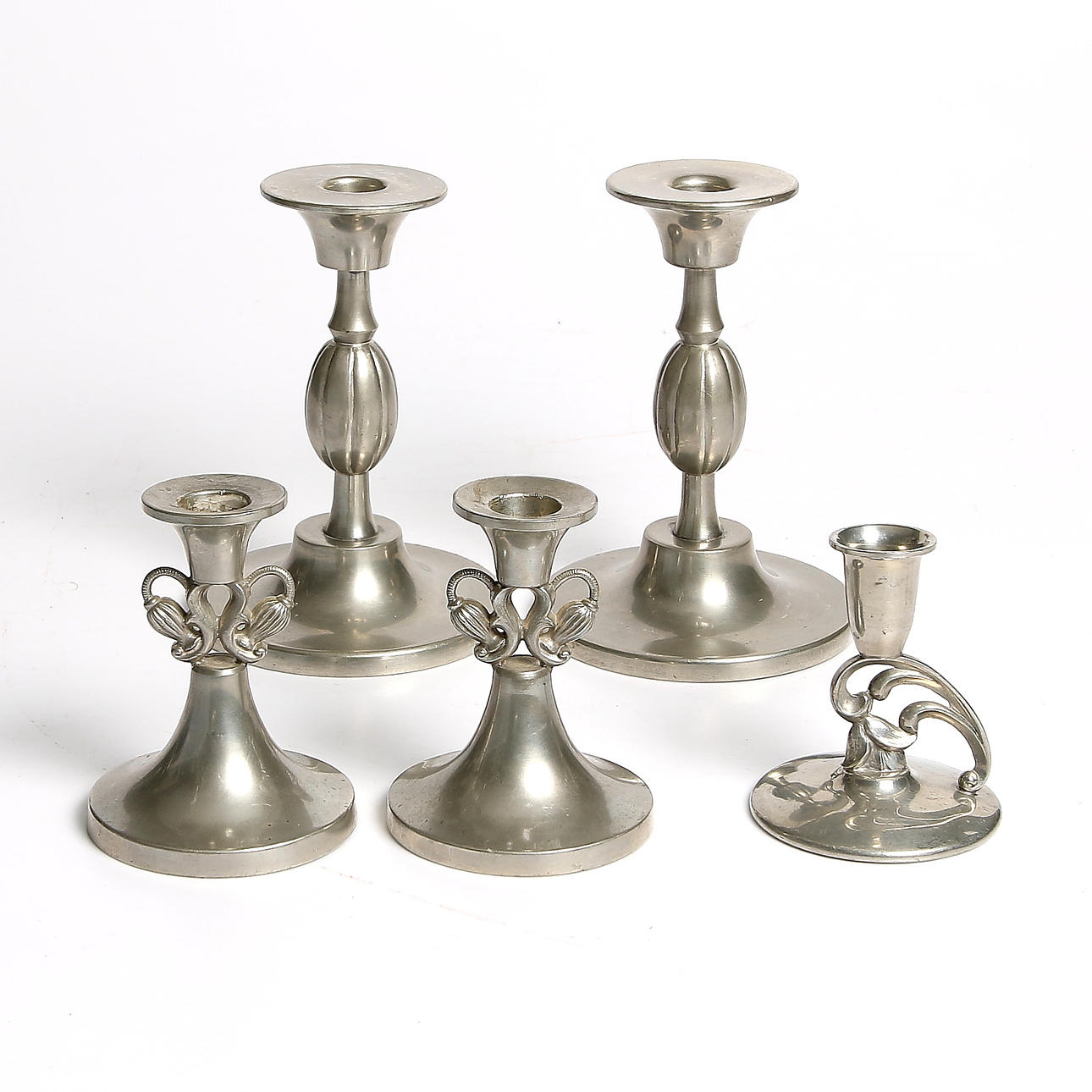 LJUSSTAKAR, 5 delar, tenn, art deco, 1930-tal.