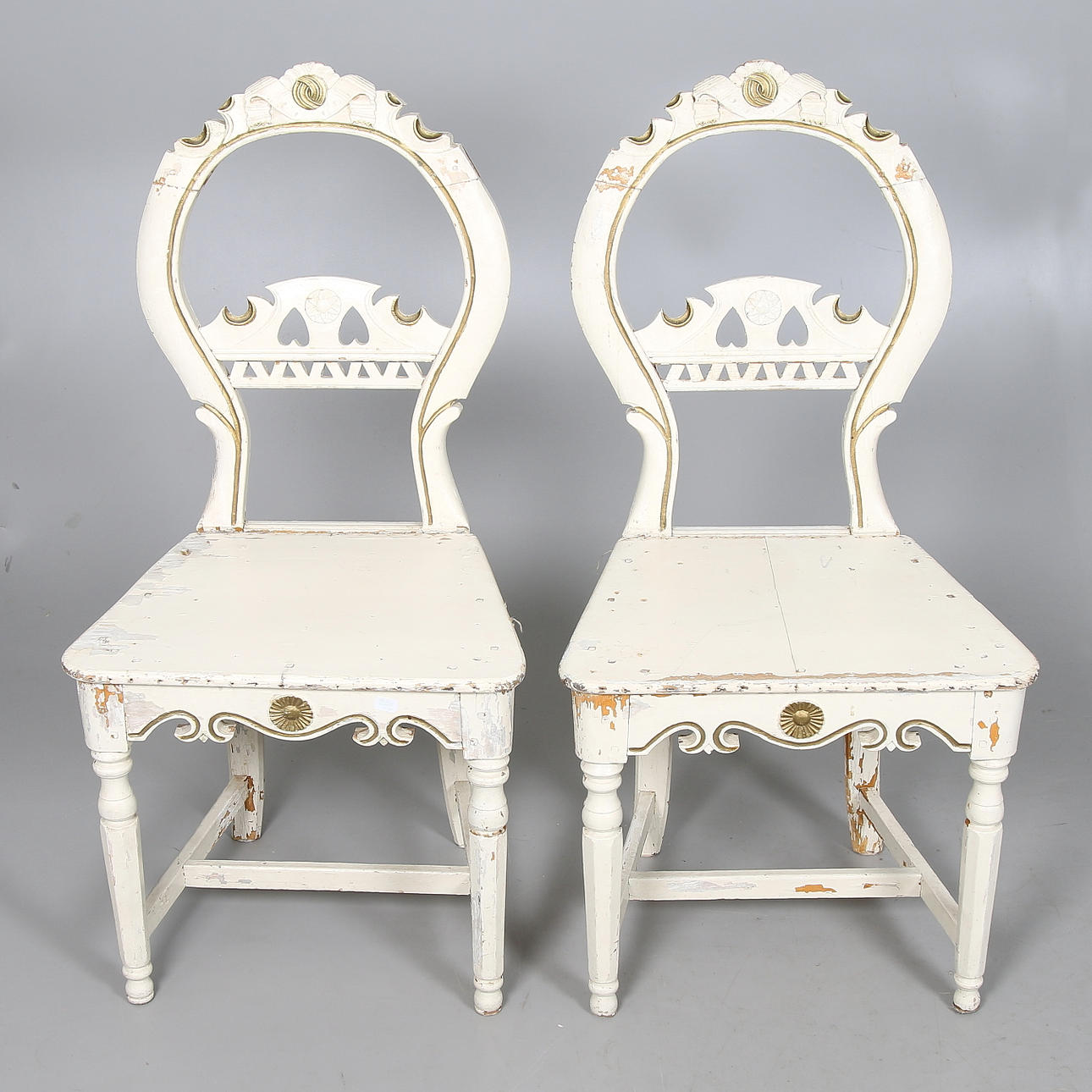 STOLAR, 2 st, allmoge, tillskriven Nils Olof Nylén, Lisak, Näsåker, Ångermanland.