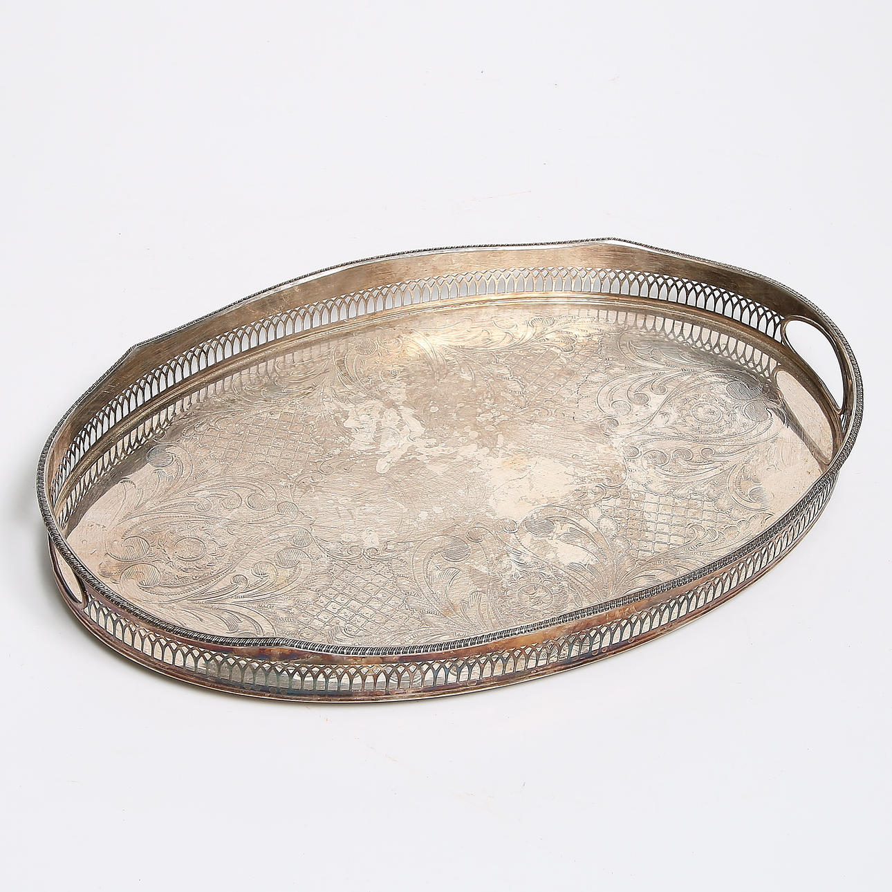 GALLERBRICKA, nysilver, gustaviansk stil, "Cavallier", England.